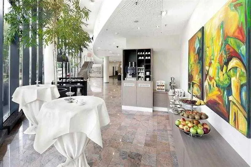 Voco Dusseldorf Seestern, An Ihg Hotel