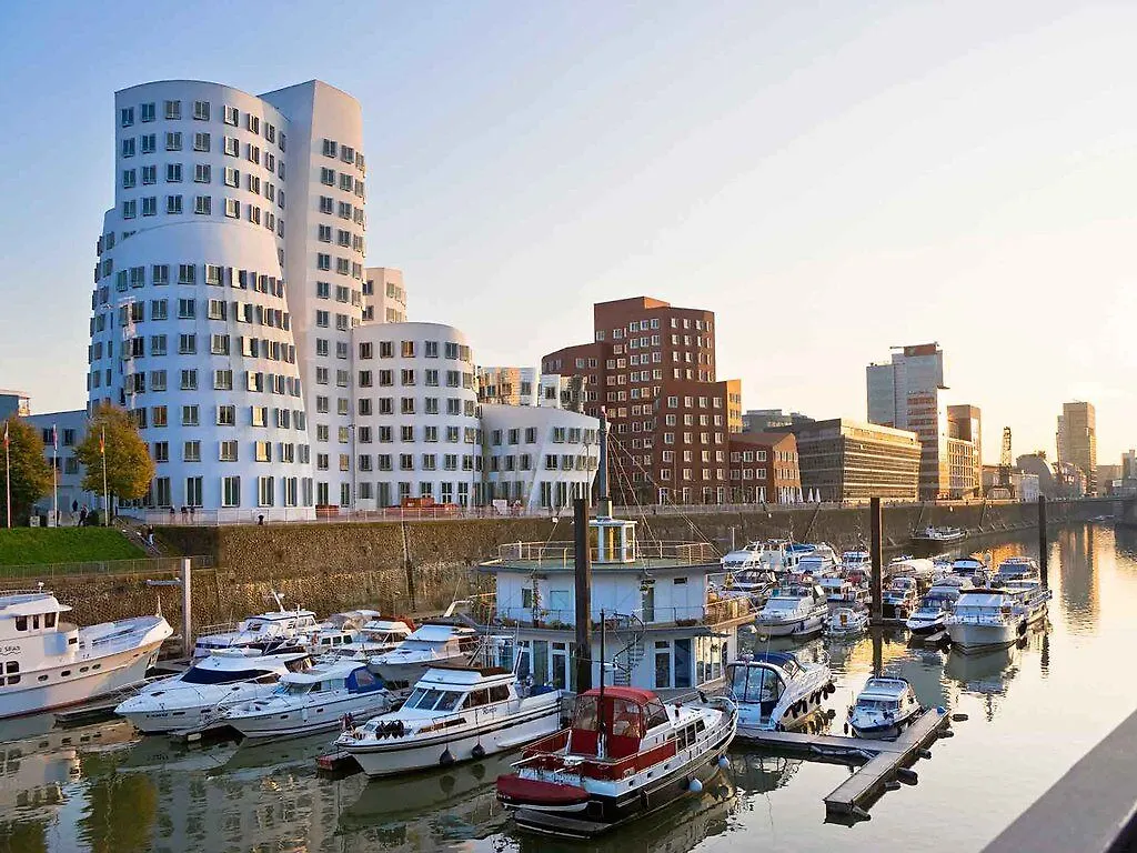 Voco Dusseldorf Seestern, An Ihg Hotel