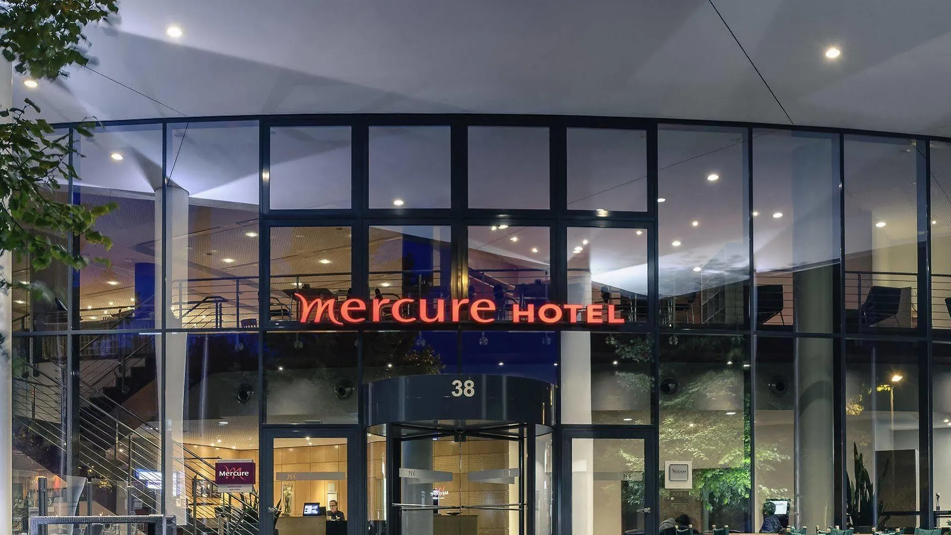 Voco Dusseldorf Seestern, An Ihg Hotel