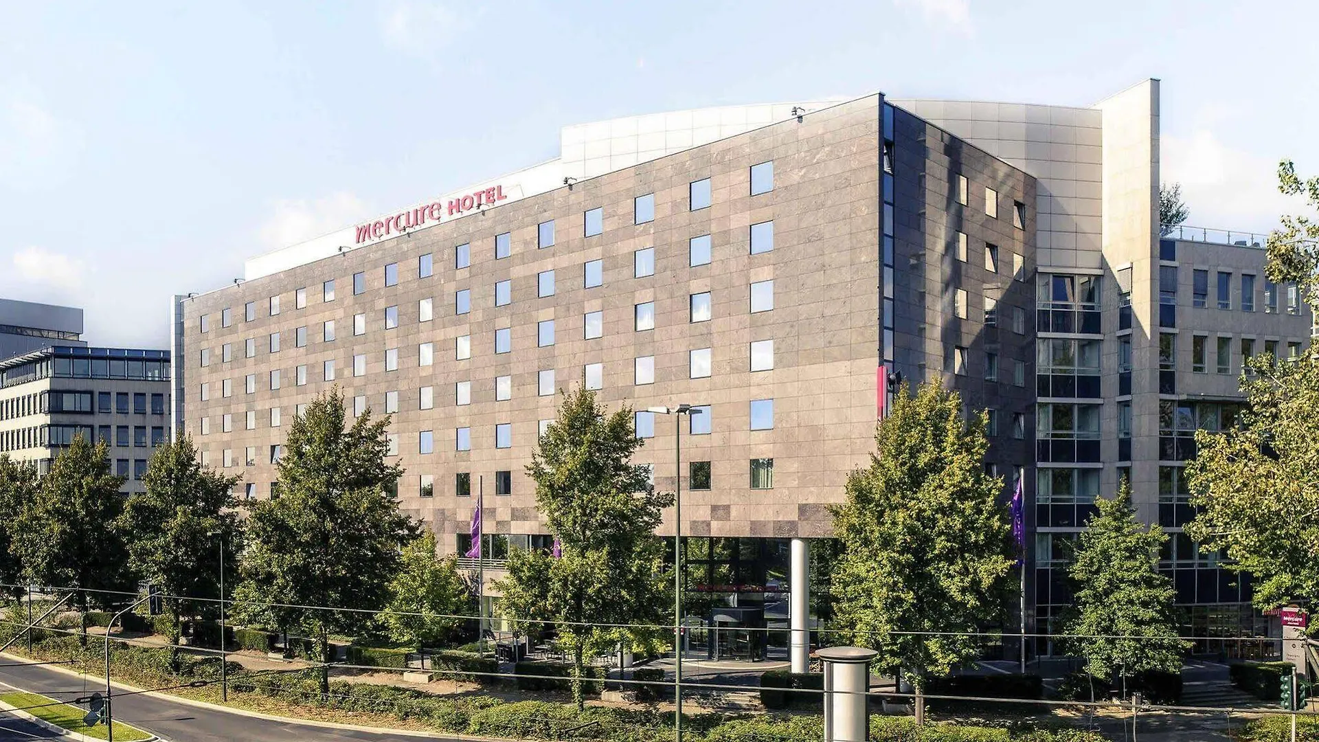 Voco Dusseldorf Seestern, An Ihg Hotel